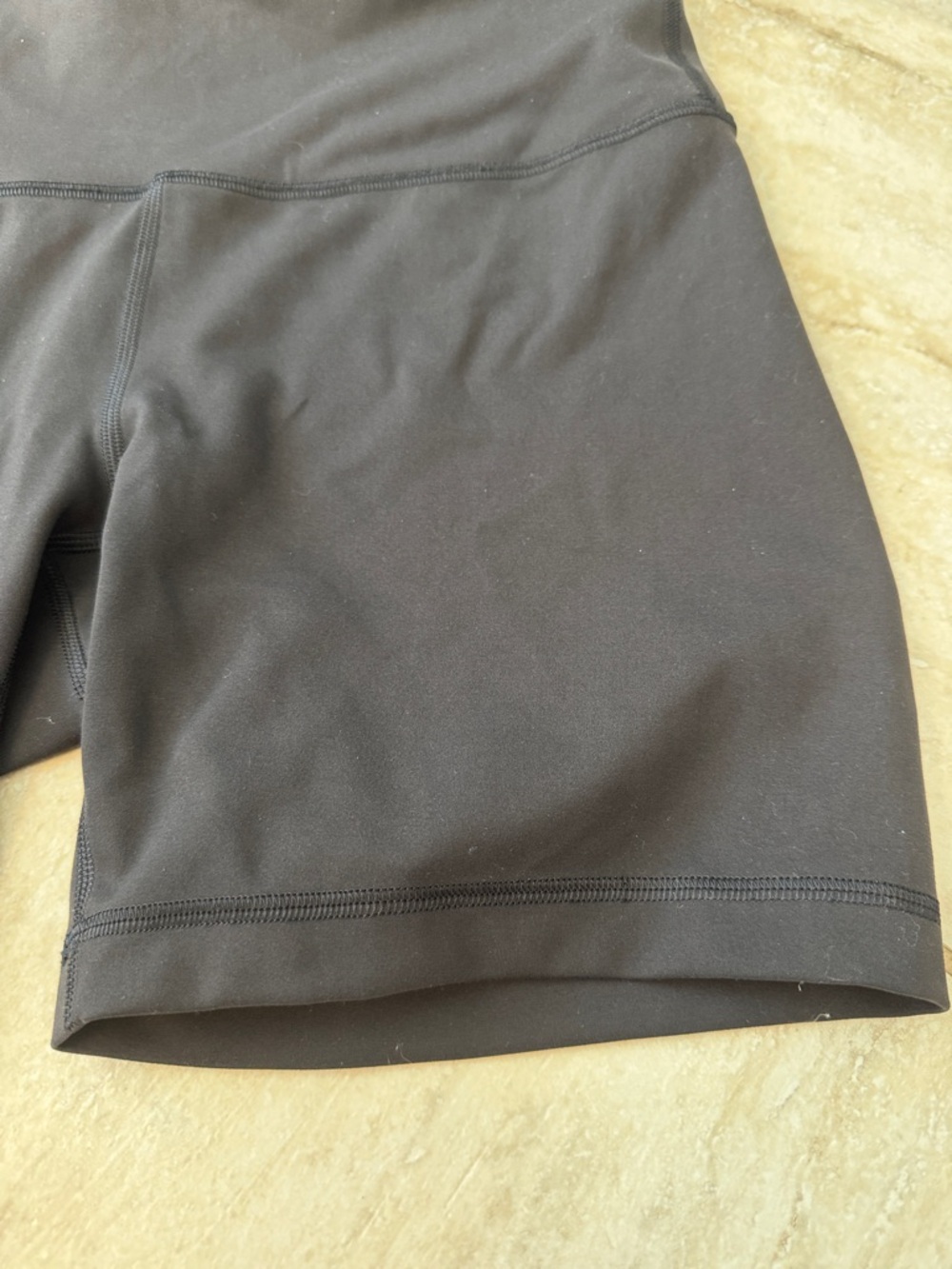 lululemon athletica Wunder Train High-Rise Bike Shorts 6” - Picture 6 of 16